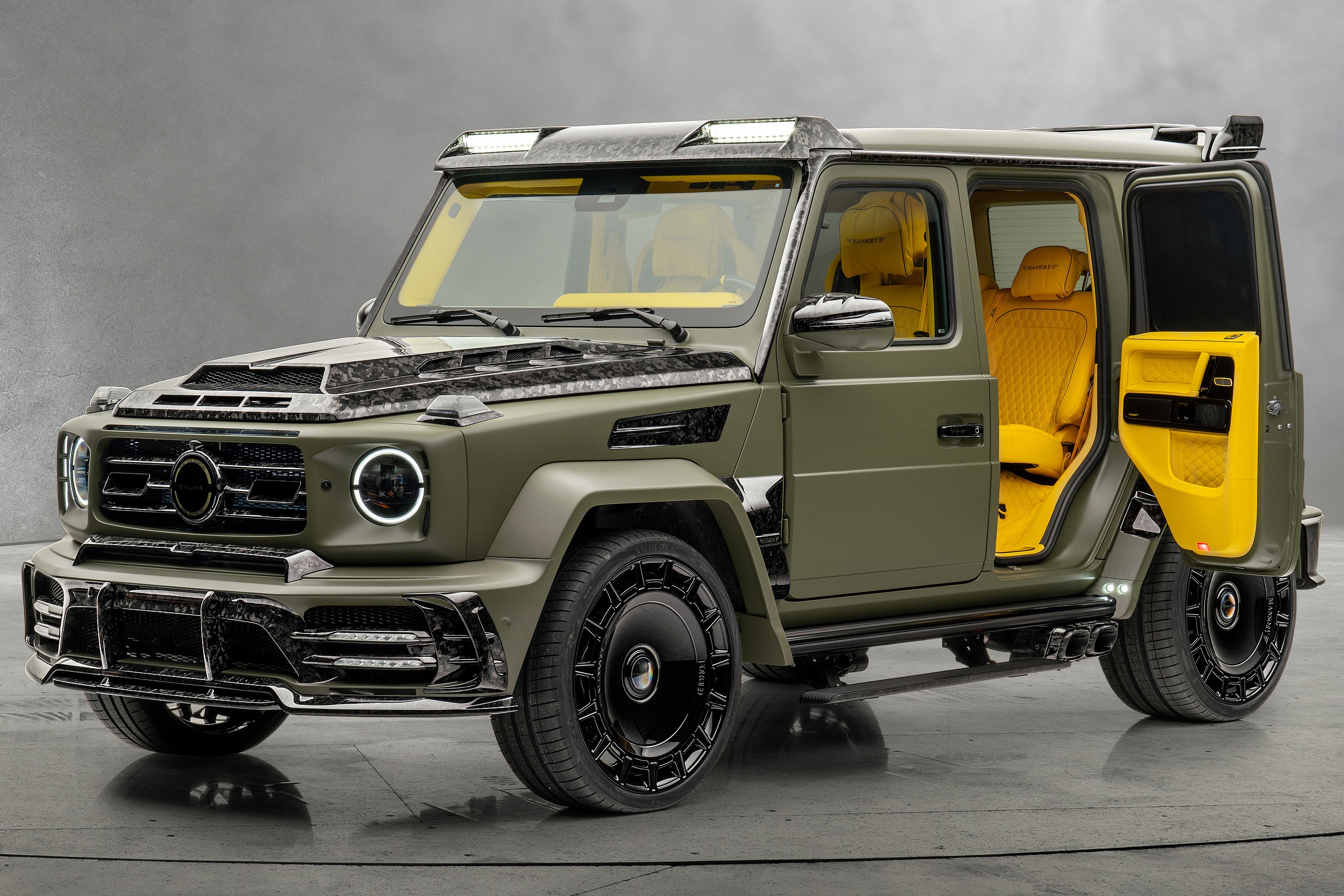 Mercedes-AMG G63 MANSORY Grande Entrée P850 1/10 NR.982 | Mansory